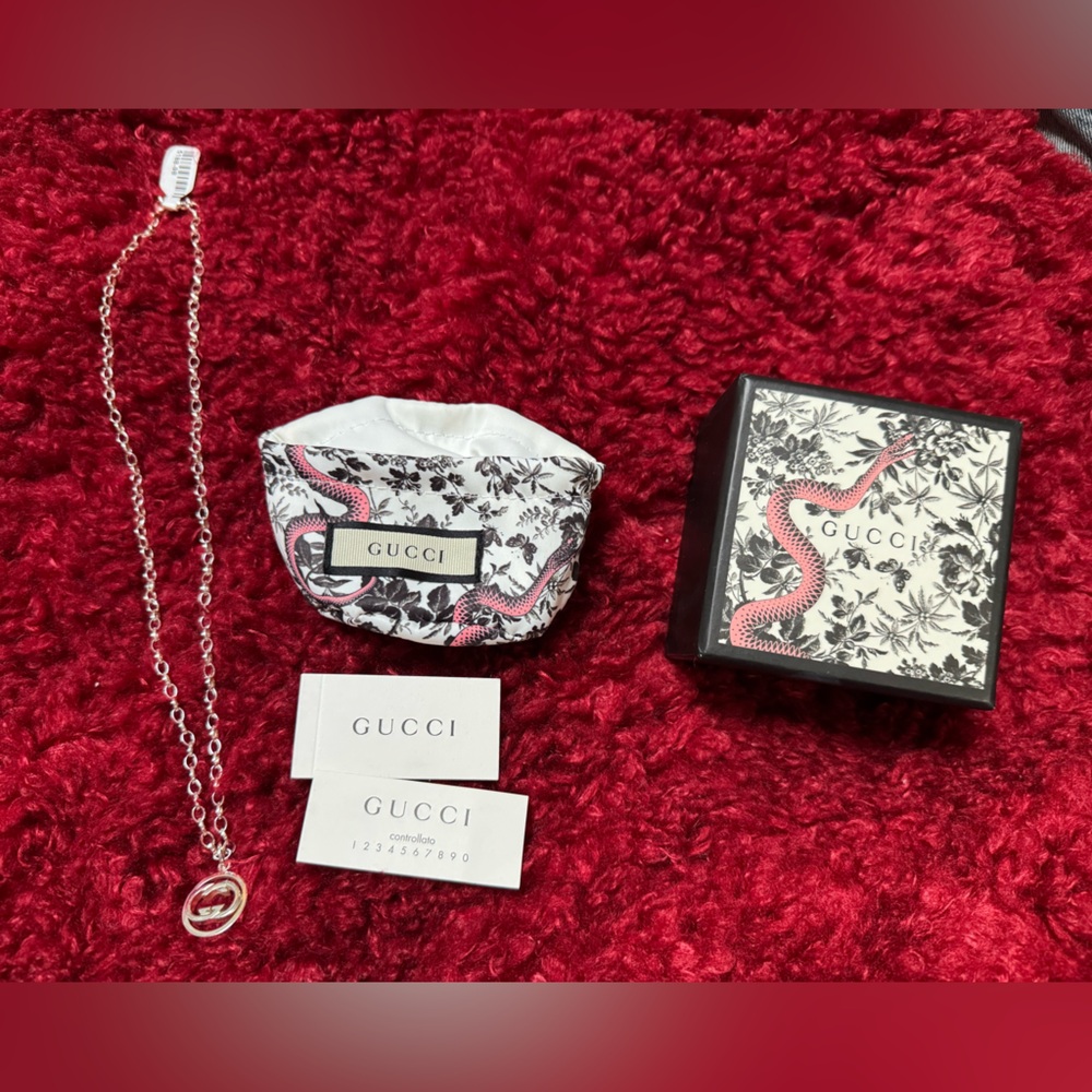 Gucci Double Interlocking G Necklace - image 2